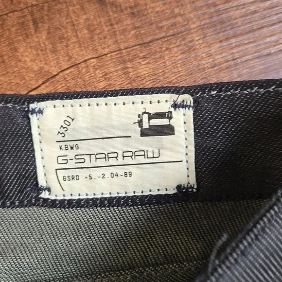 G-Star RAW 3301 Dark Wash Bell Bottom Jeans 28 x 32 NWT – Iconic Modern Flare - Picture 2 of 8